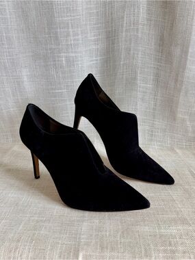 Vince Camuto Black Suede Pointed Toe High Heel Booties